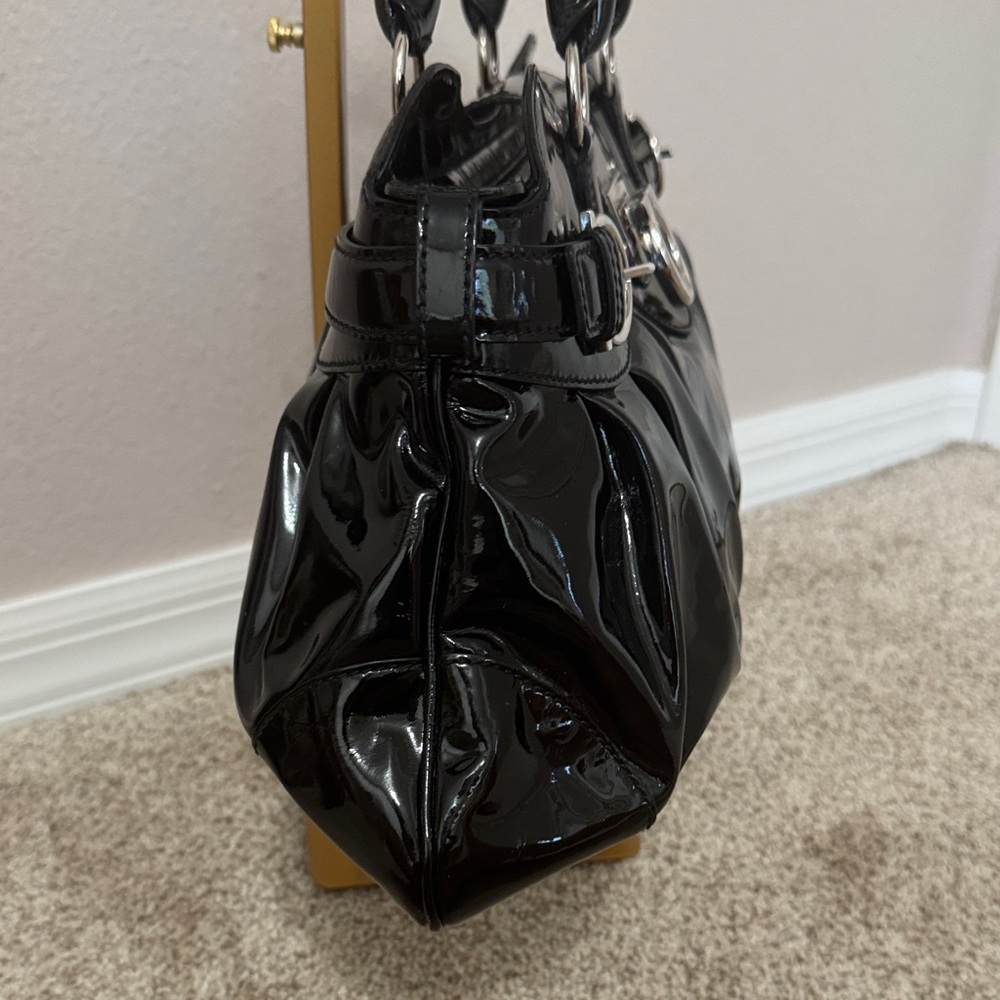 Salvatore Ferragamo Black Patent Leather Handbag♥️♥️ - Picture 6 of 15
